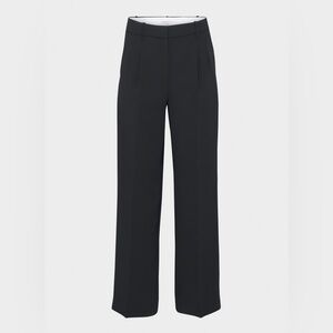Aritzia - The Effortless Pants - Black - Size 6